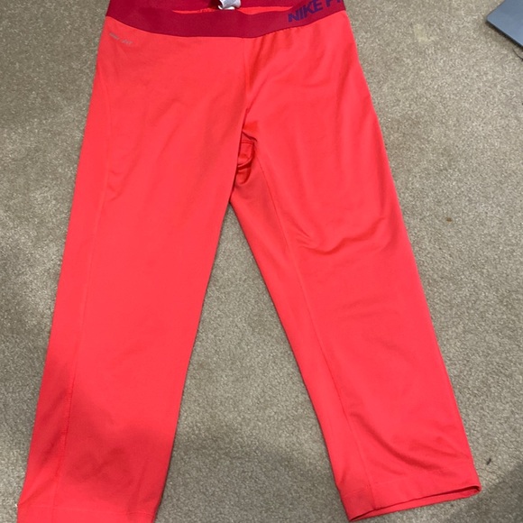 COPY - Nike Pro Neon leggings - Picture 1 of 2